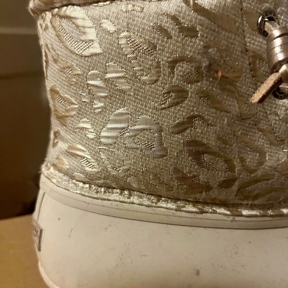 Sperry Cream and Gold Winter Boots - Picture 5 of 5